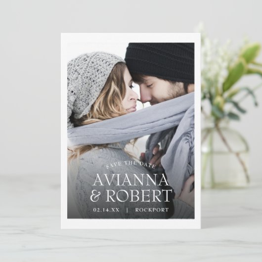 Minimale witte Typografie Foto Opslaan Datum Aankondiging (Staand voorkant)