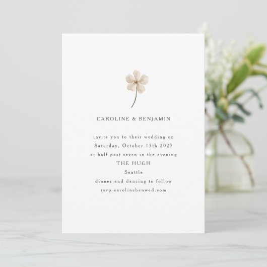 Minimale witte Waterverf Wildflower Wedding Kaart (Staand voorkant)