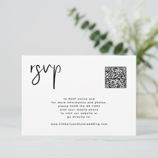 Minimale witte zwarte bruiloft QR Code eenvoudig RSVP Kaartje (Staand voorkant)