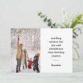 Minimale witte zwarte typografische verzendwensen feestdagenkaart (Staand voorkant)