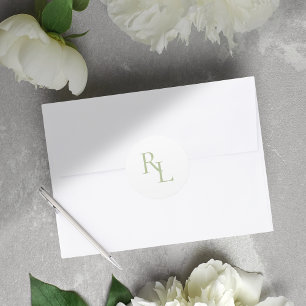 Minimale Zachte Groene Bruiloft Paar Initialen Ronde Sticker