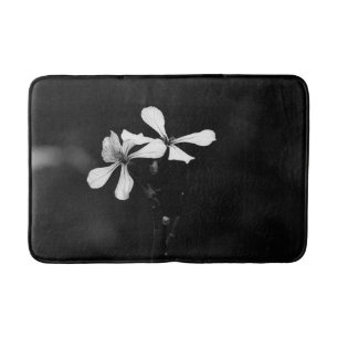 Minimale zwart-wit bloemen badmat