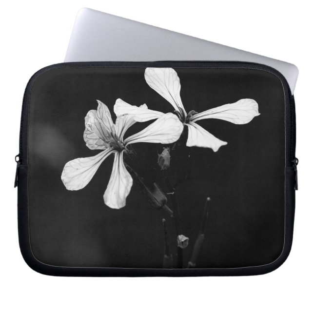 Minimale zwart-wit bloemen laptop sleeve (Voorkant)