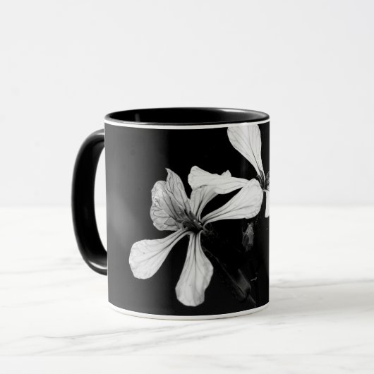 Minimale zwart-wit bloemen mok (Voorkant links)