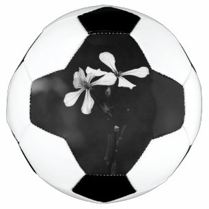 Minimale zwart-wit bloemen voetbal