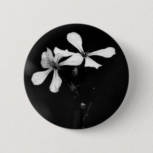 minimale zwart-wit bloemmotief ronde button 5,7 cm