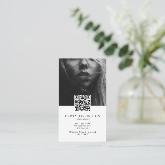 Minimale zwart-wit foto QR Code Logo Visitekaartje (Staand voorkant)