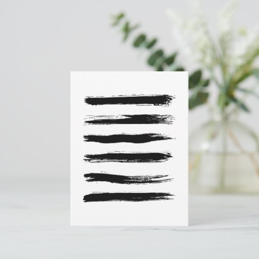 Minimale zwarte en witte penseelstreken briefkaart (Staand voorkant)
