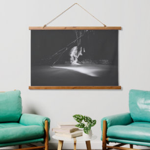 Minimale zwarte en witte waterval hangend wandkleed