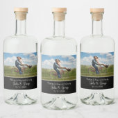 Minimale zwarte foto met Elegant Script Font Likeurfles Etiket (Flessen)