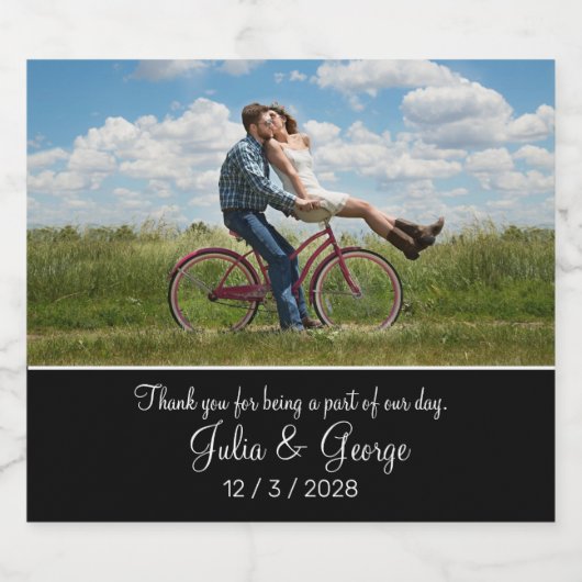 Minimale zwarte foto met Elegant Script Font Likeurfles Etiket (Enkel label)