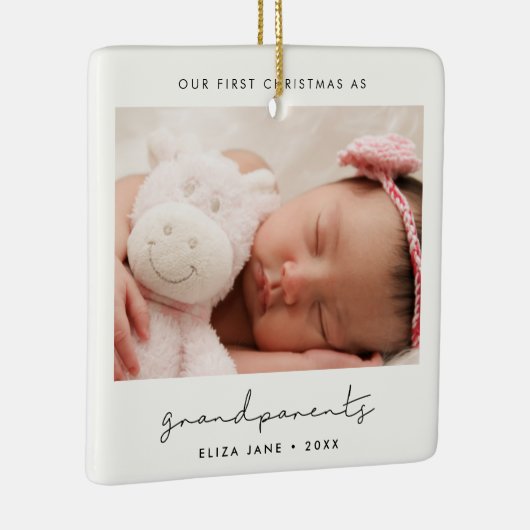 Minimaliseer onze eerste kerst als grootouders keramisch ornament (Rechts)