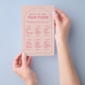 Minimaliseer wat er in je paarse vrijgezellenfeest flyer (Hand)