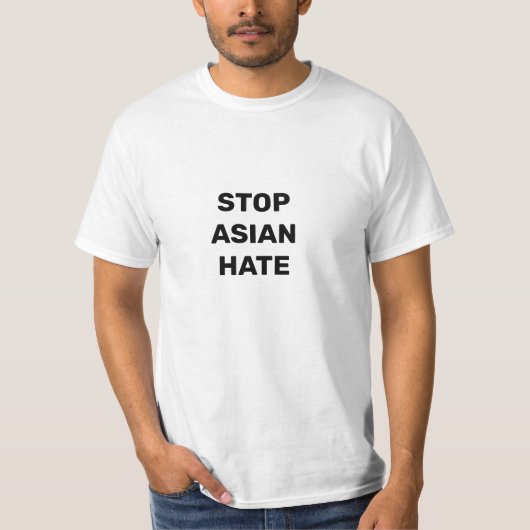 Minimaliseert de Aziatische Hate zwarte witte typo T-shirt (Voorkant)