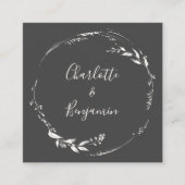 Minimaliserende Black Floral Wreath Wedding Websit Informatiekaartje (Voorkant)