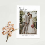 Minimaliserende bruiloft foto Hartelijk dank Bedankkaart<br><div class="desc">Minimalistische en elegante bruiloft bedankt u kaart met scripttypografie. De tekst en de berichten kunnen op de rug van de kaart worden uitgegeven. Voor een meer geavanceerde aanpassing van dit ontwerp, bijvoorbeeld het wijzigen van de lay-out, het lettertype of de tekstgrootte, klikt u hierboven op de knop "AANPASSEN". Neem contact...</div>
