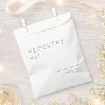 Minimaliserende bruiloft voor hergebruik bedankzakje<br><div class="desc">Minimalistisch weddenschap met een kit voor voetgangers Modern & Simple Wedding Recover Kit & Hangover Kit Bag voor weddenschappen</div>