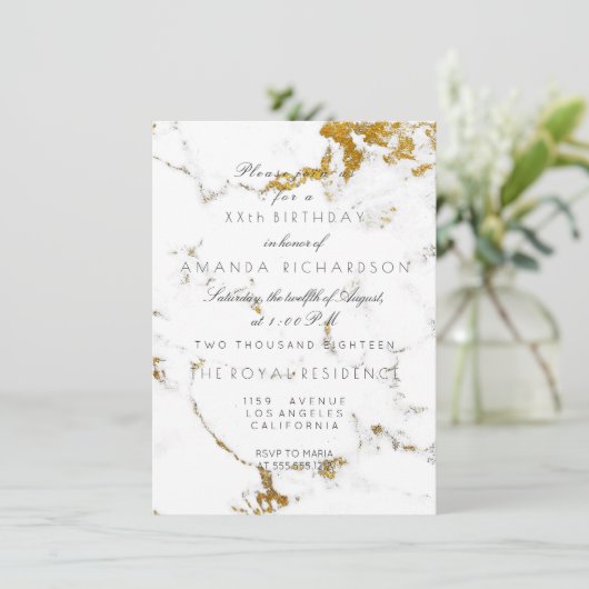 Minimalisme Witte Carrara Marmer Gouden Verjaardag Kaart (Staand voorkant)