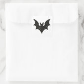 Minimalist Bat – Ink Brush Halloween Creature on  Vierkante Sticker (Tas)