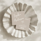 Minimalist Beige with Elegant Script & Bow      Vierkante Visitekaartje