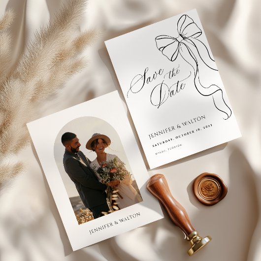 Minimalist Black Bow Save The Date Kaart