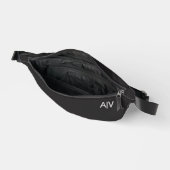 Minimalist Black Monogram Heuptasje (Open)