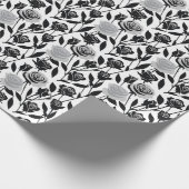 Minimalist Black Roses With Light Gray Stems  Cadeaupapier (Hoek)