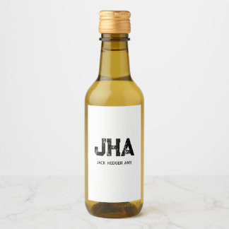 MINIMALIST BLACK THREE LETTER MONOGRAM NAME WHITE WIJN ETIKET