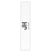 MINIMALIST BLACK TWO LETTER MONOGRAM NAME WHITE MEDIUM TAFELLOPER (Voorkant)