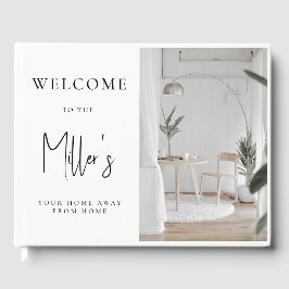 Minimalist Black & White Airbnb Vakantiewoningen Gastenboek