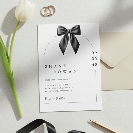 Minimalist Black & White Bow Wedding Invitation  Kaart