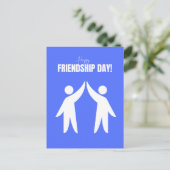 Minimalist Blue High-Five Happy Friendship Day Briefkaart (Staand voorkant)