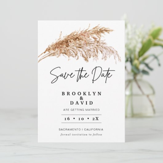 Minimalist Boho Pampas Grass Save the Date Kaart (Staand voorkant)