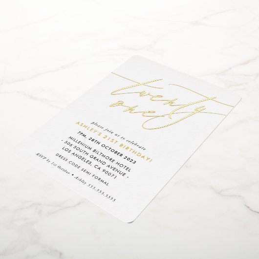 MINIMALIST Calligrafiekeriek 21ste verjaardagsgoud Folie Uitnodiging (Gedraaid)