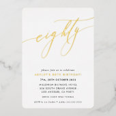 MINIMALIST Calligrafietechiek 80ste verjaardagsgou Folie Uitnodiging (Voorkant)