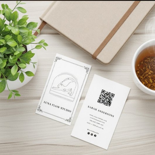 Minimalist Cat Yoga Instructor Card with QR Code Visitekaartje