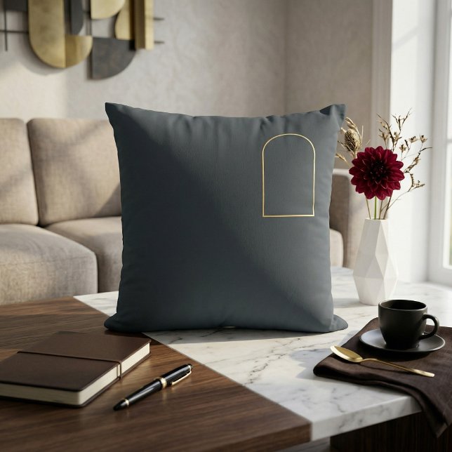 Minimalist Charcoal Throw Pillow - Matte Gold Arch Kussen (Creator heeft geüpload)