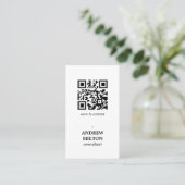 Minimalist Clean Black White QR code Consultant Visitekaartje (Staand voorkant)