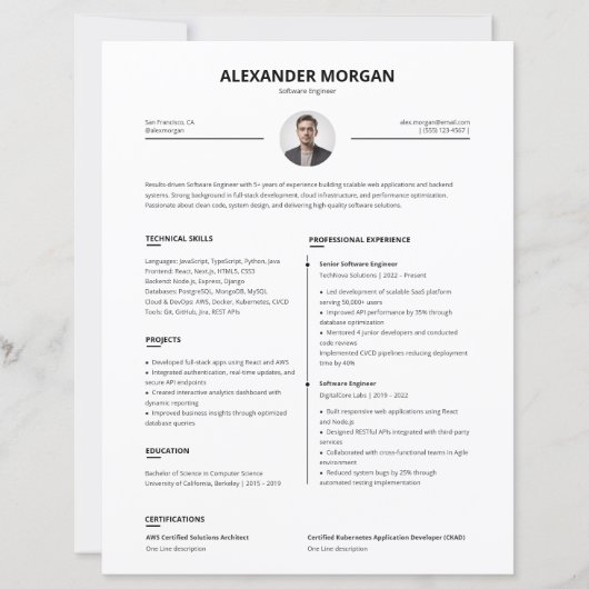 Minimalist Clean Professional Pro Resume  (Voorkant)