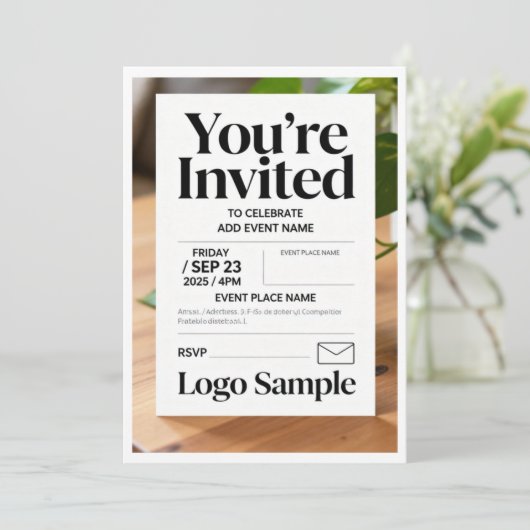 Minimalist Customizable Invitation – Clean Typogra Kaart (Staand voorkant)