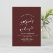 Minimalist Deep Burgundy Script Wedding Kaart (Staand voorkant)