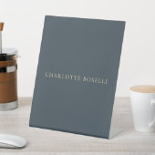Minimalist Elegant Classical Professional Charcoal Reclamebord Met Voetstuk (Insitu)