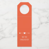Minimalist | Engagement | Bold Peach Bottle Hanger (Voorkant)