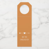 Minimalist | Engagement | Terra Bottle Hanger (Voorkant)