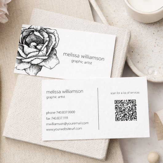 Minimalist Floral with QR Code  Visitekaartje