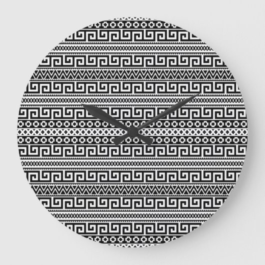 Minimalist Geometric Maze Lines Black White Grote Klok (Voorkant)