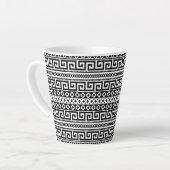 Minimalist Geometric Maze Lines Black White Latte Mok (Linkerhoek)