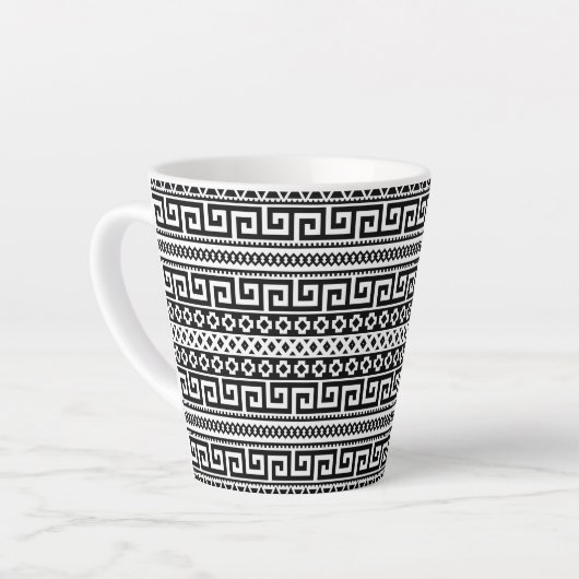 Minimalist Geometric Maze Lines Black White Latte Mok (Linkerhoek)