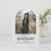 Minimalist Graduation Photo Party Invitation Aankondiging (Staand voorkant)
