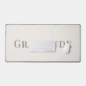 Minimalist Gratitude – Calm Typography Design Bureaumat (Keyboard & Muis)